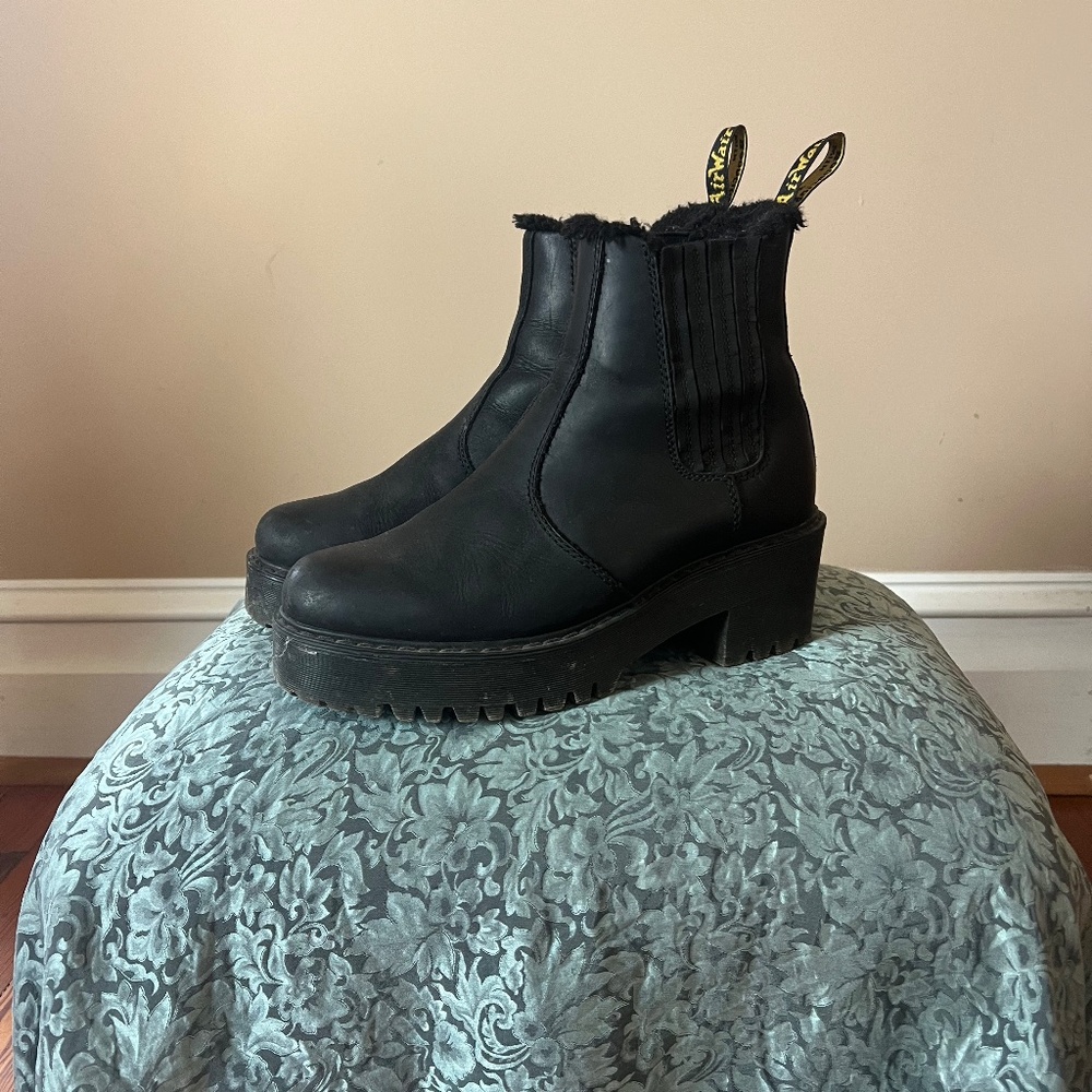 Dr. Martens Women's Rometty FL Quad Platform Chelsea Black Leather US 8